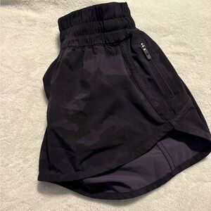 BLACK CAMO LULULEMON SHORTS